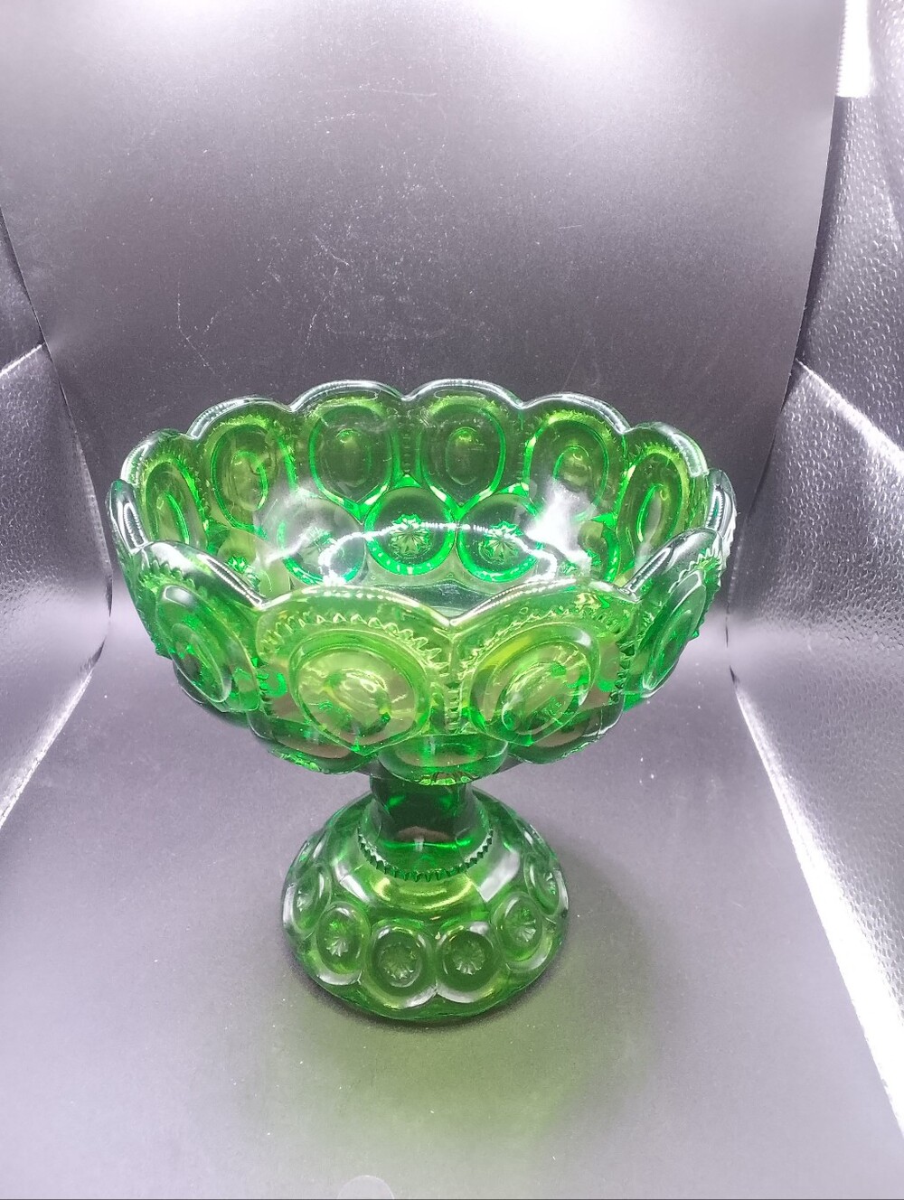 L.E. Smith 6.5" Moon And Stars Emerald Green Compote 💚